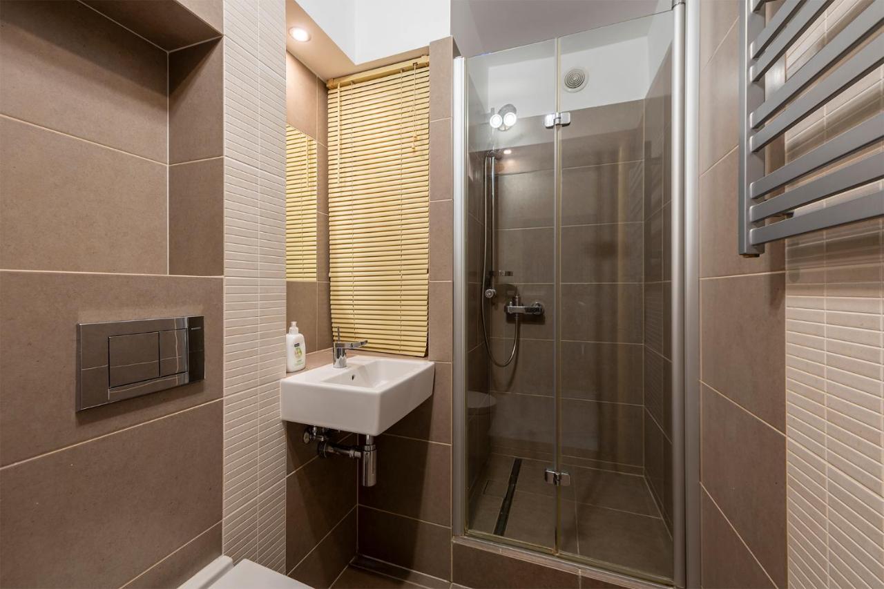 Pearl Of Lodz -Off Piotrkowska View Apartment ภายนอก รูปภาพ